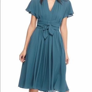 Gal Meets Glam Jane dress in Blue sea
